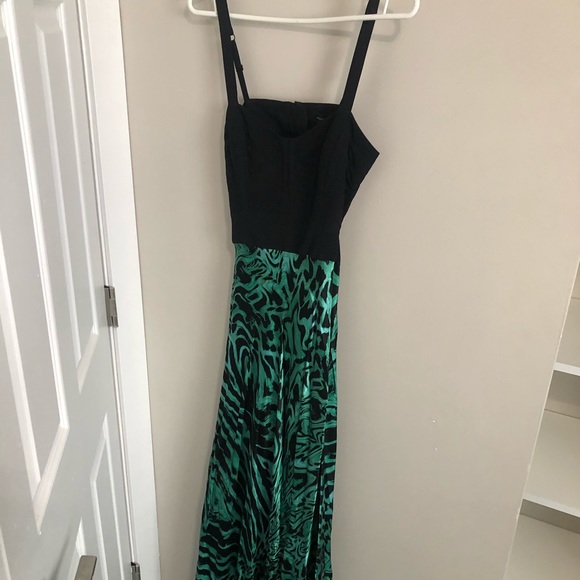 MARCIANO DRESS - Picture 2 of 3